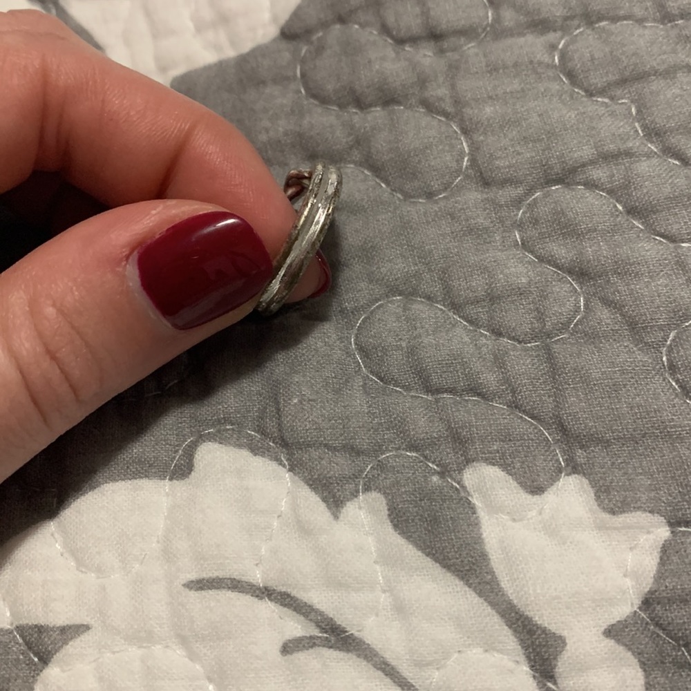 Silver ring - Picture 2 of 2